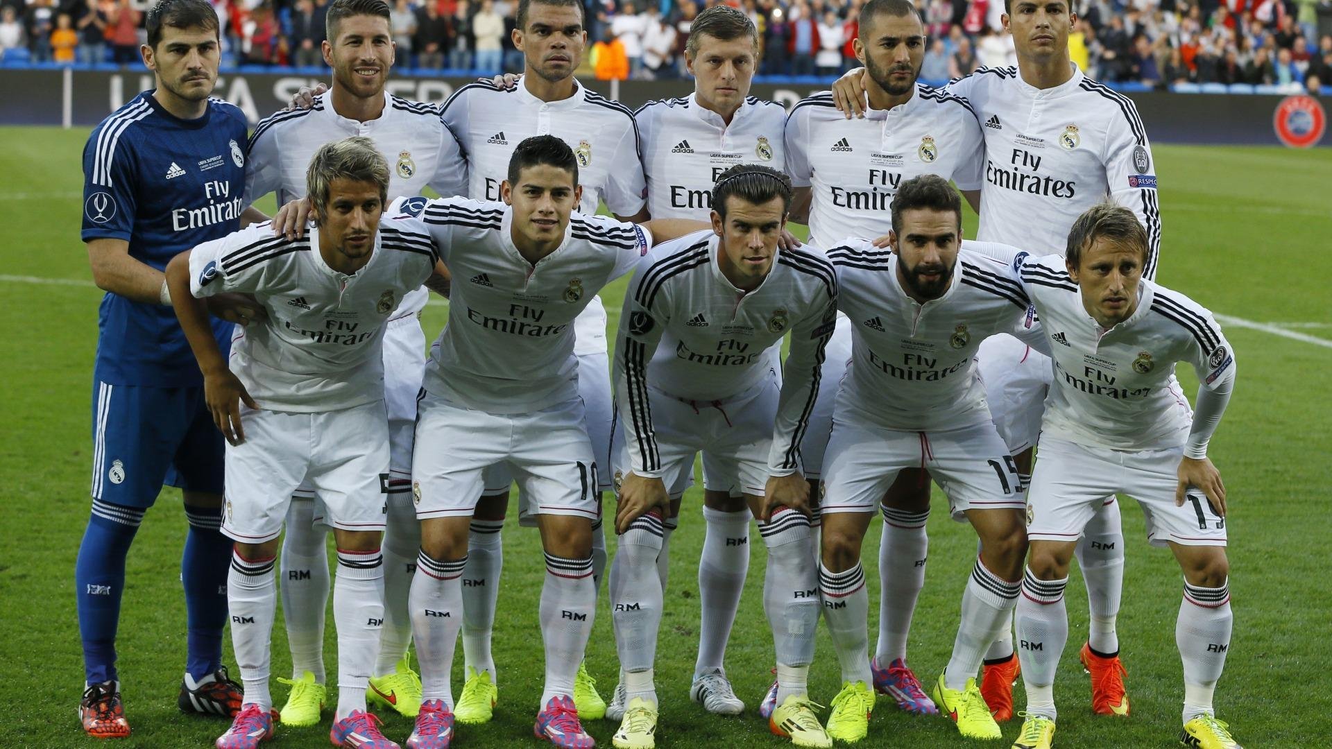 惊艳利拉德率尼克斯轻取爵士，唯一性之战诠释篮球艺术